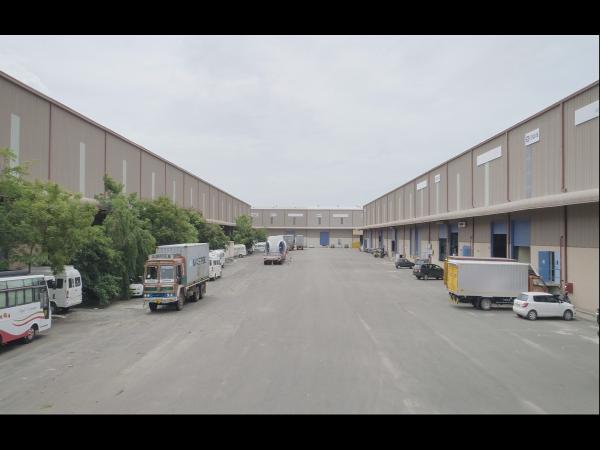 63000 sft warehouse space new for rent in oragadam chennai